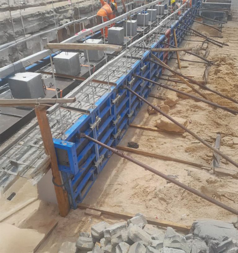 POUTRE DE COURONNEMENT DU PORT DE PÊCHE